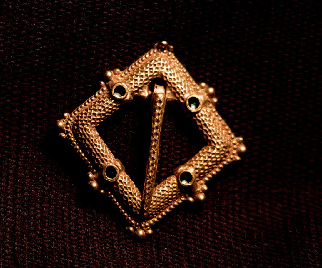 Brooch with enamel 13th - 14th C - W-12