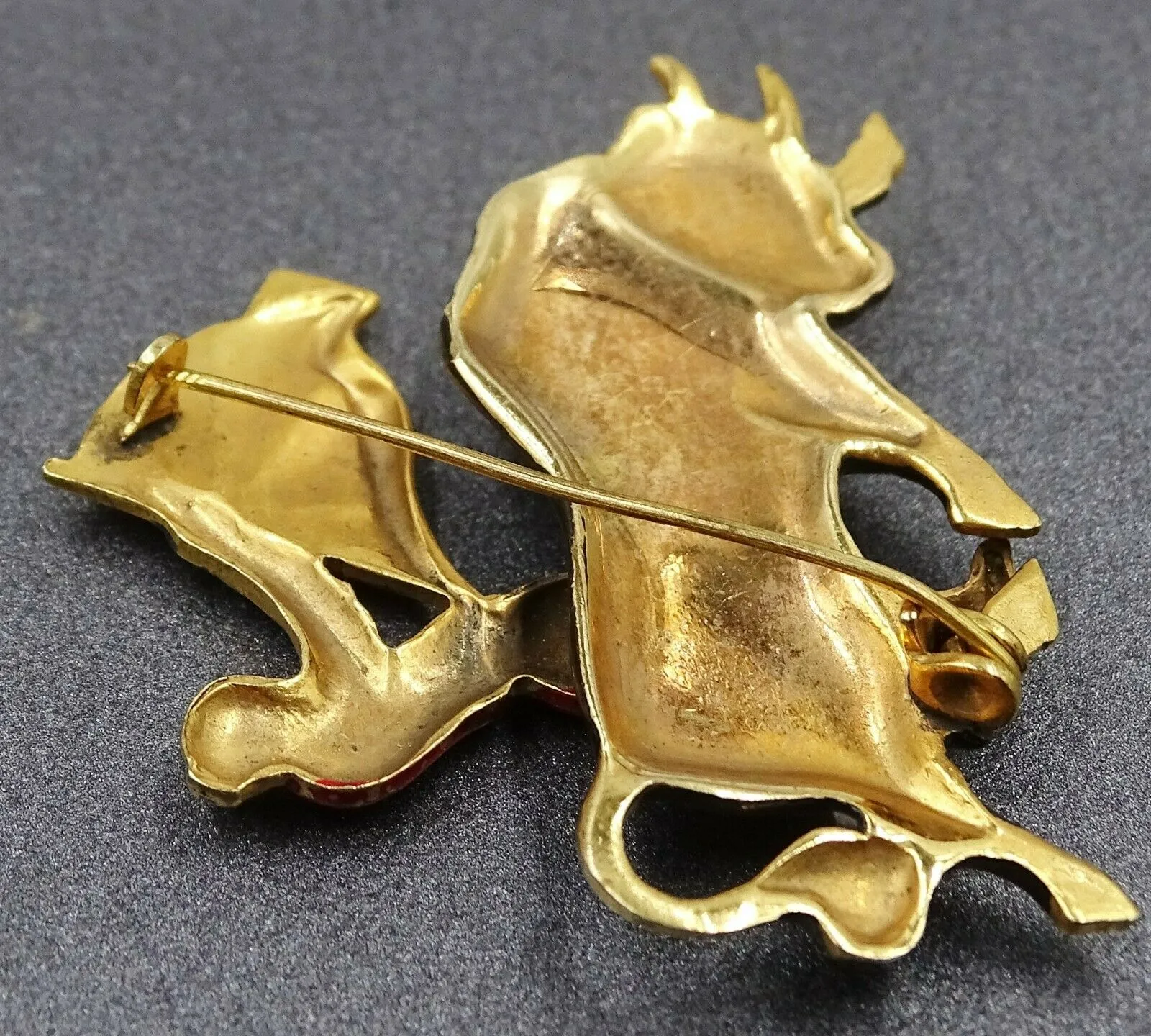 Bull Fighting Enamel & Gold Toned Vintage Brooch