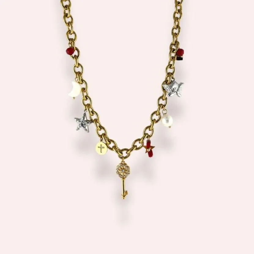 Charm Pia Luz Necklace