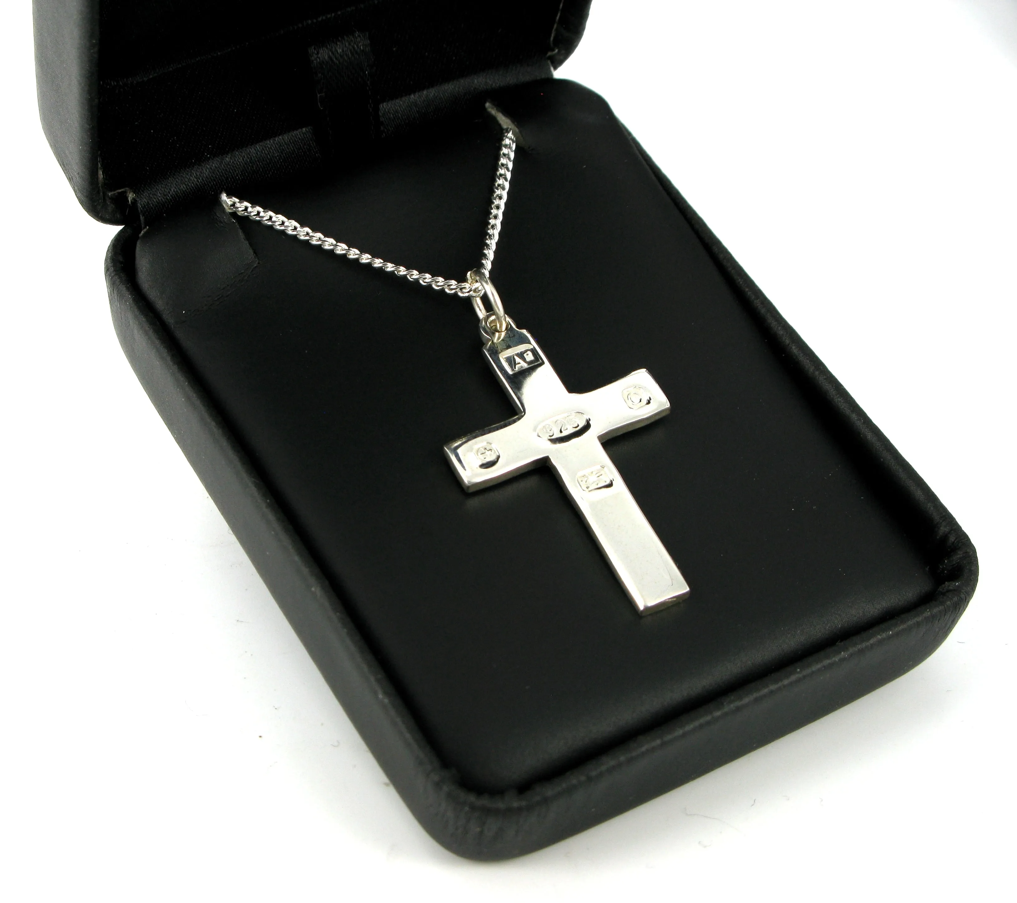 Feature Hallmarked Cross & 18" Curb Chain with Presentation Box