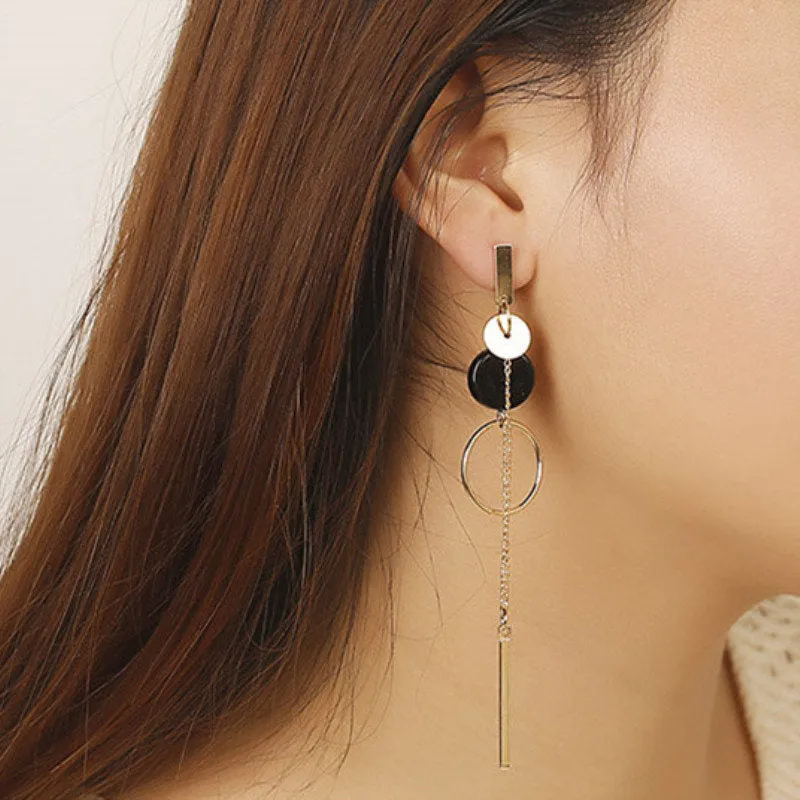 Long Slope Geometric asymmetry Rhinestone circle earrings