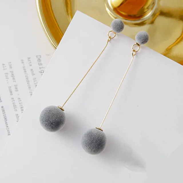 Long Slope Geometric asymmetry Rhinestone circle earrings