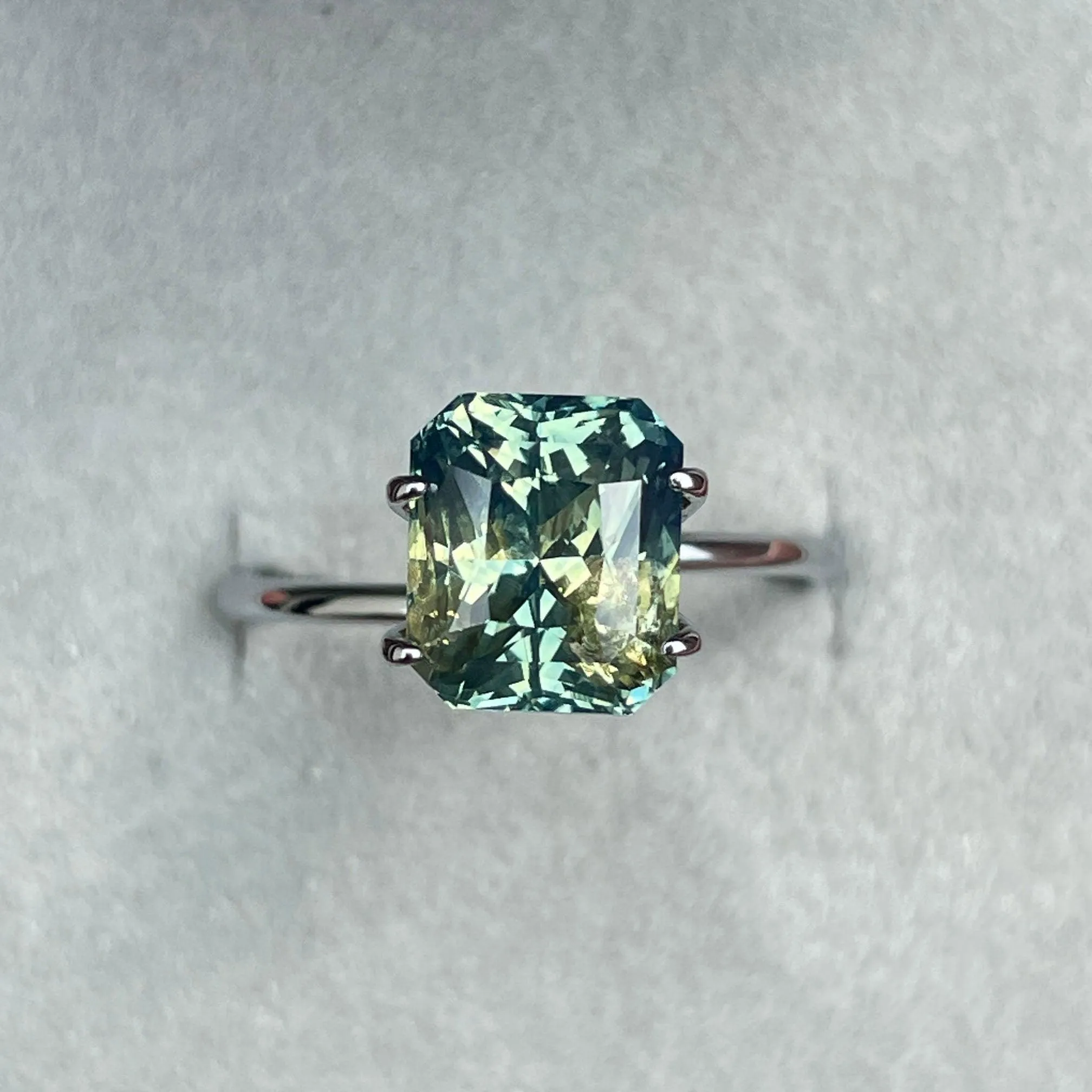 Parti sapphire stone, parti sapphire 4.55 crt Clarkson university colour. Engagement Rings, Green Sapphire, Wedding Rings