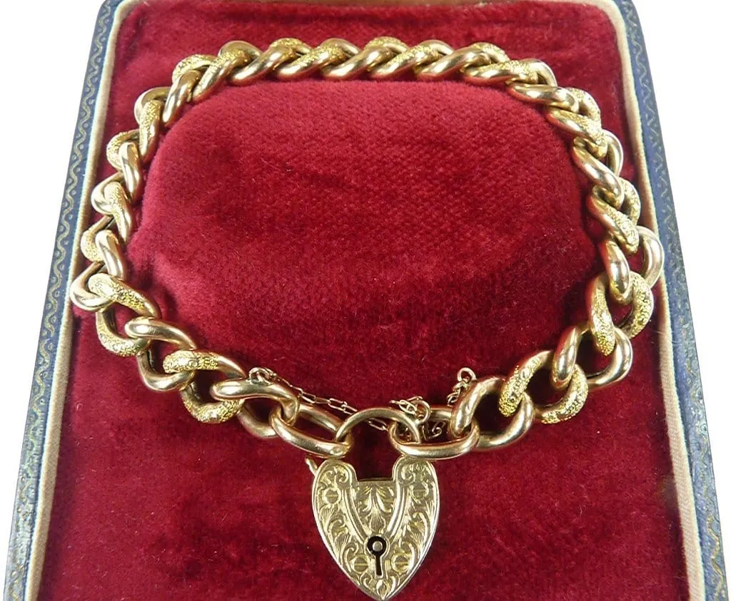 Superb Cased Fully Hallmarked Victorian 9ct Rose Gold Curb Bracelet With Heart Padlock Clasp